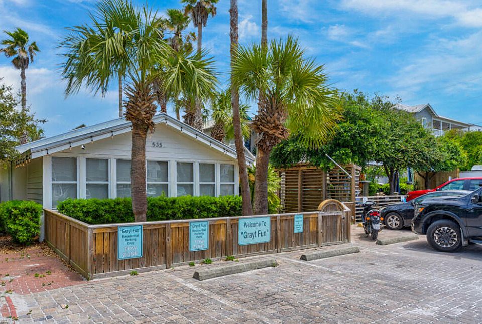 1st image of 535 Defuniak St