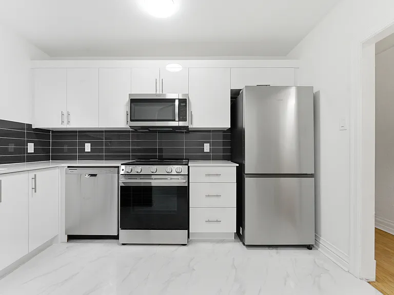 235 Cooper St — Photo 7