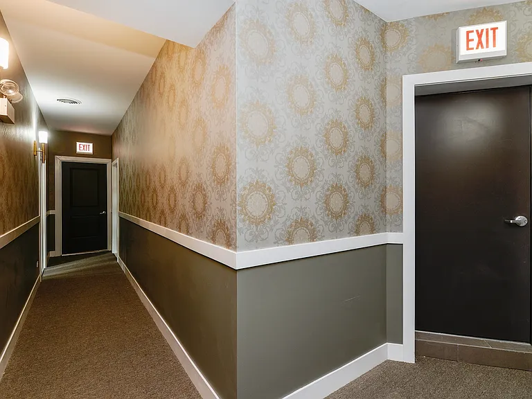 4639 N Broadway St #204 — Photo 8