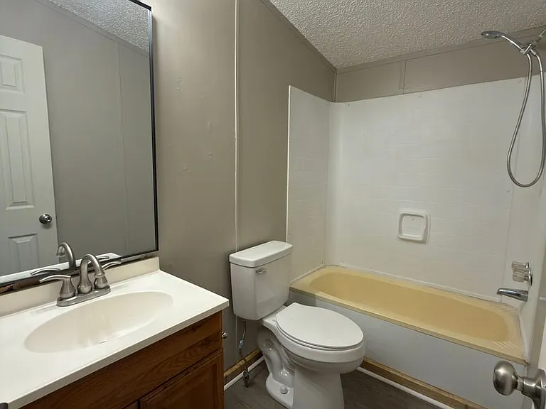 949 N Bucks Pocket Rd SE — Photo 10