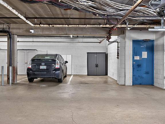 5th image of 8717 SE Monterey Ave Unit 304