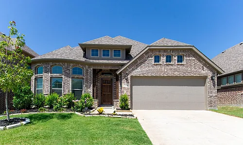 2104 Burke Dr Photo 1