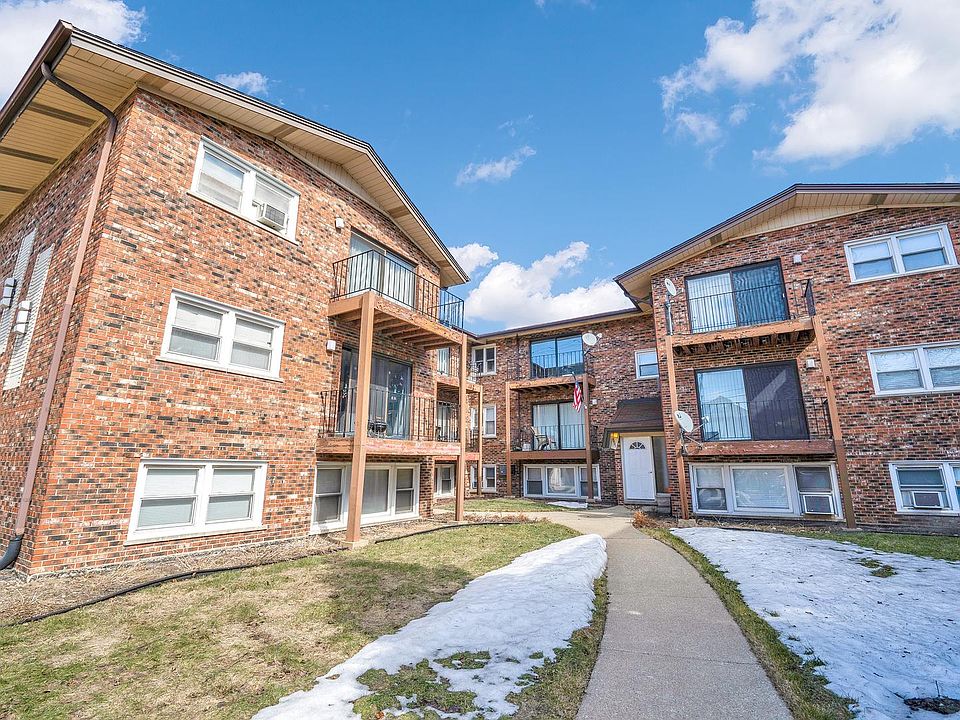 1st image of 6451 S Narragansett Ave APT 1D