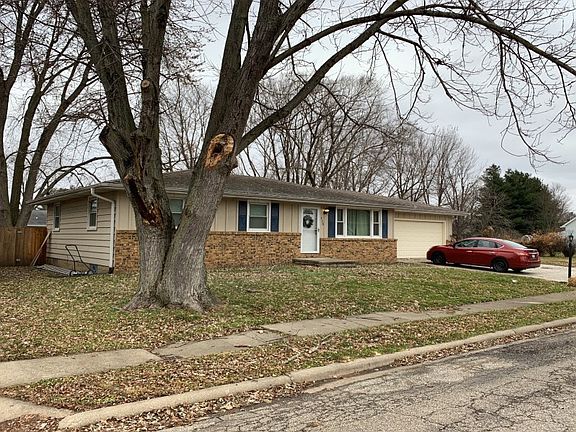 3rd image of 113 N Hazel St