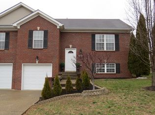 11907 Washington Green Rd, Louisville, KY 40229