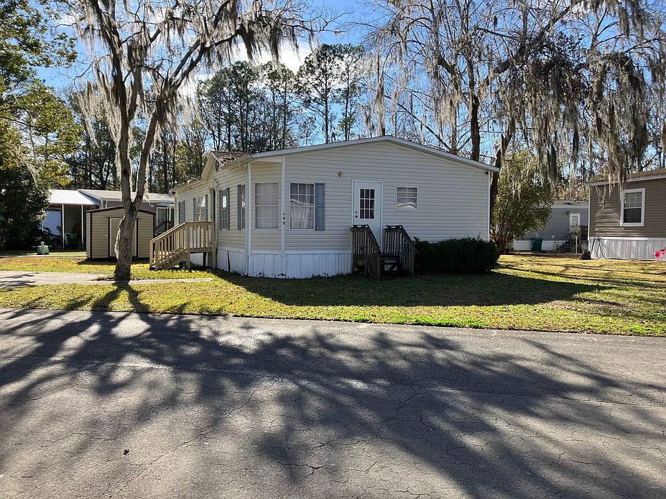 2nd image of 8401 NW 13th St #145