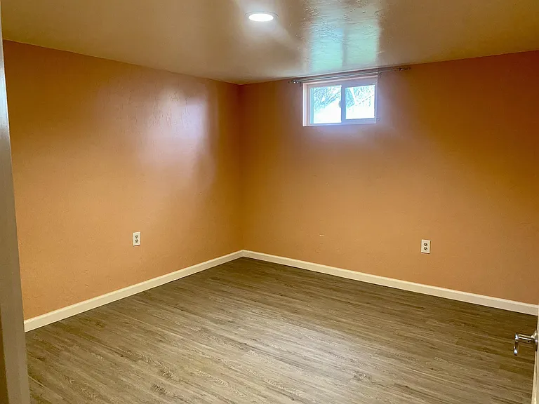 116 S Fern St #B — Photo 32