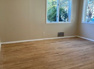 35 Myrtle Pl, Lakewood, NJ