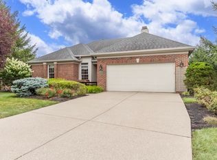 882 Willowdale Dr, Villa Hills, KY 41017
