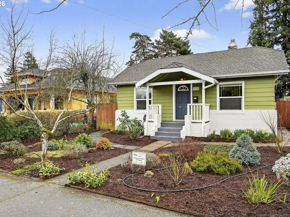 6128 SE Reedway St, Portland, OR 97206