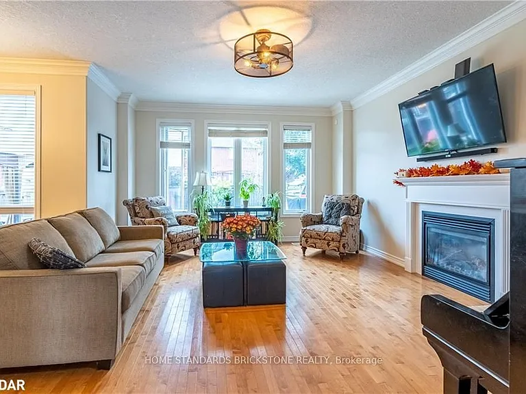 53 Graihawk Dr — Photo 10
