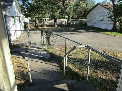 133 N Whitney St Photo 1