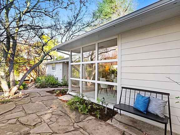 3rd image of 481 Moll Court