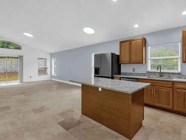 608 Bridge Creek Blvd — Photo 5