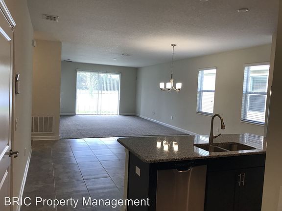 4th image of 10150 Lovegrass Ln
