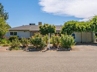 19577 Medo Vale Ln, Redding, CA 96002