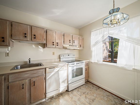 3rd image of 532 Asbury Ridge #532
