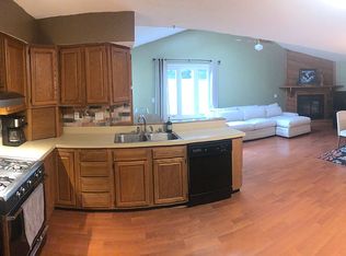 2711 Windsor Forest Dr, Louisville, KY