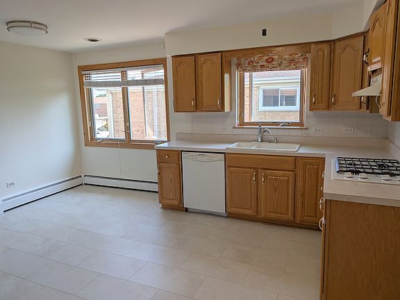5th image of 8734 N Wisner St APT 2