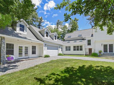 140 Library Lane, Banner Elk, NC, 28604