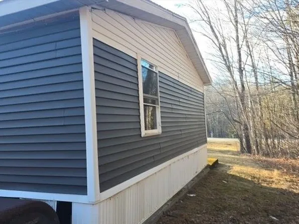 162 Davis Rd, Fairfield, ME 04937