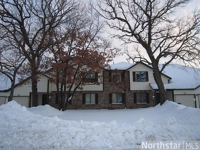 1st image of 2644 Lake Court Dr