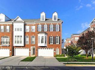 4356 Patriot Park Ct, Fairfax, VA 22030