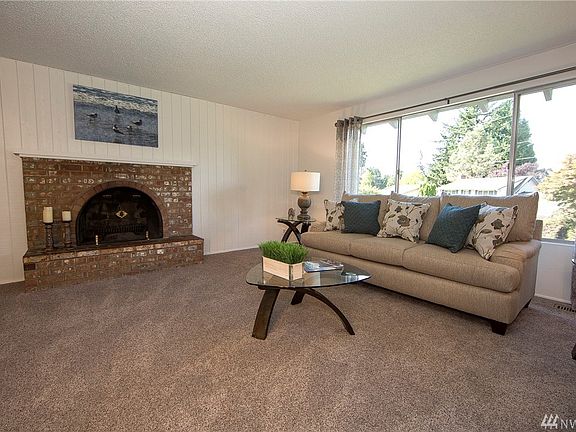 2nd image of 1212 151st Pl NE