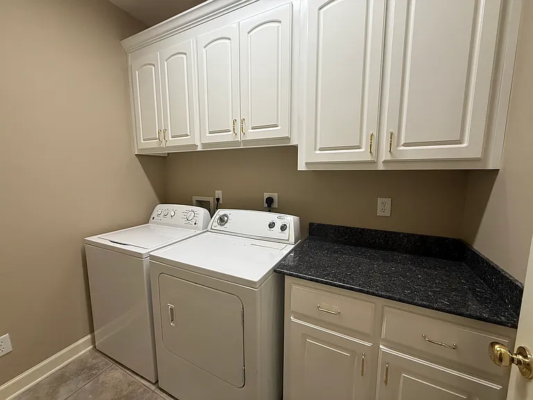 9090 Pleasant Rd — Photo 20
