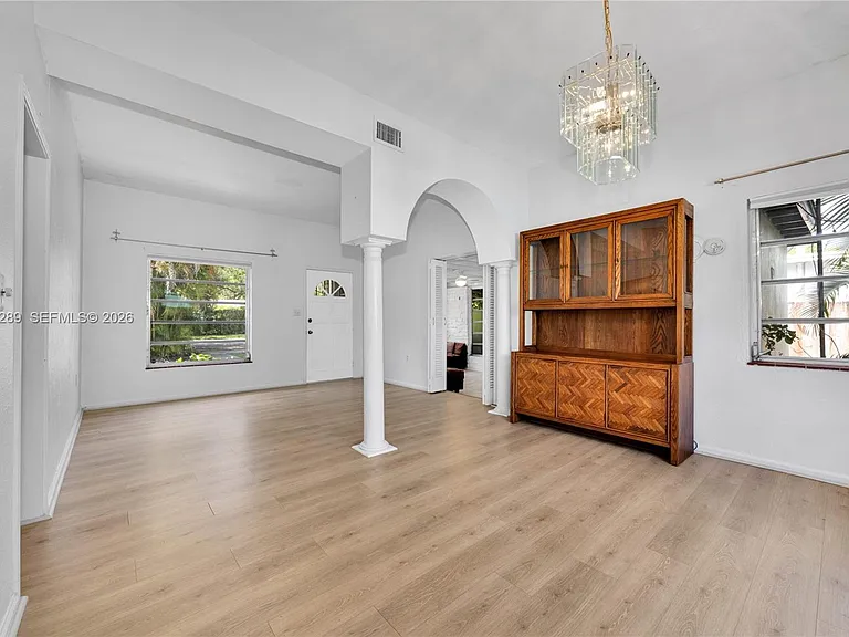 5971 SW 48th St — Photo 3