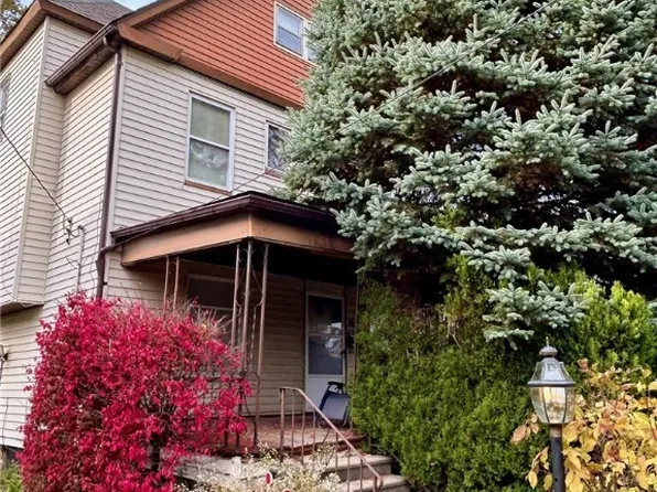 1672 Robinwood Ave, Lakewood, OH 44107