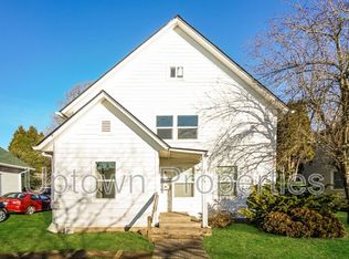 135 NE Jackson St APT A, Hillsboro, OR