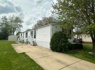 194 N Windmere Cir, Matteson, IL 60443