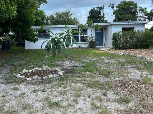8335 95th Ave, Seminole, FL 33777