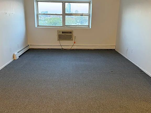 3rd image of 300 8th St APT 5C