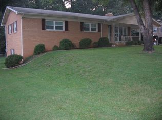 330 Walton Dr, Statesville, NC 28625