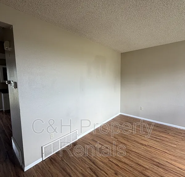 2016 Clubhouse Way #1 — Photo 4