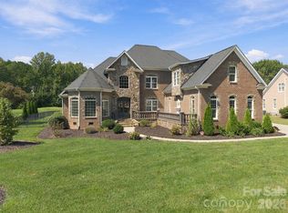 6671 Fox Ridge Cir, Davidson, NC 28036