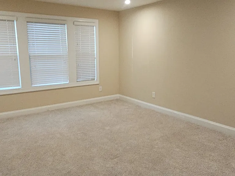 810 Rymark Ct #810 — Photo 23