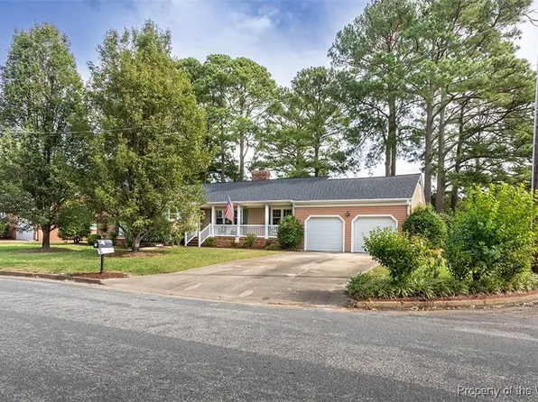13 Robert Bruce Rd, Poquoson, VA 23662