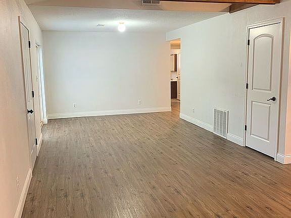 5th image of 1201 Bella Vista Dr