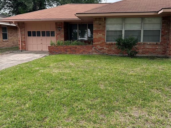4022 Cheena Dr