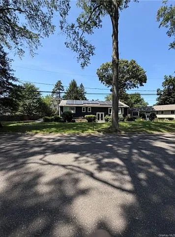 6 Raphael St