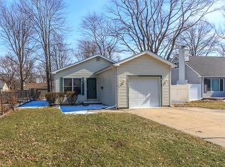4793 Forest Rd, Mentor, OH 44060