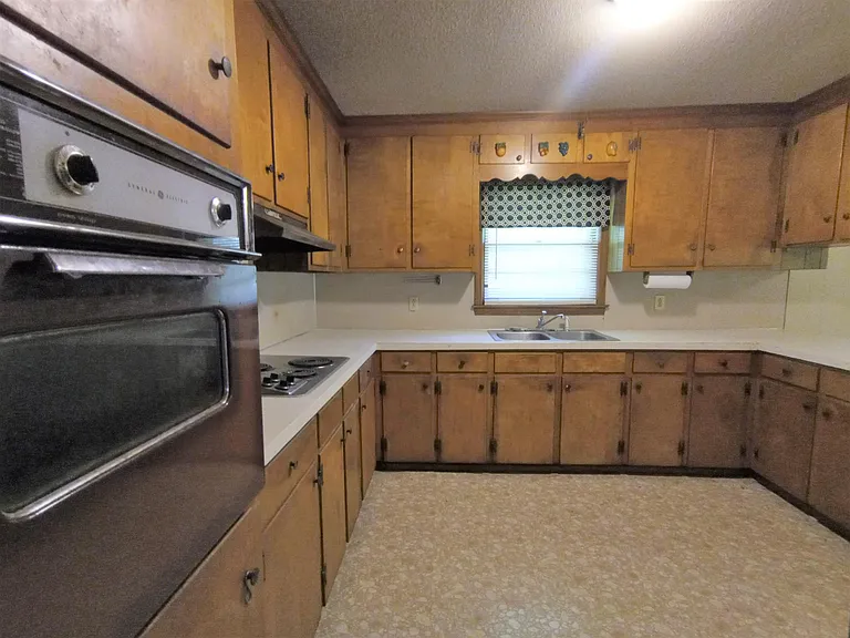 209 Rhoe Cir — Photo 5