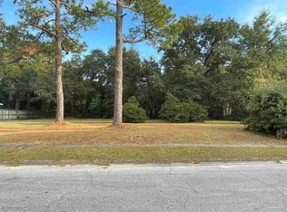 701 Boxwood Dr, Pensacola, FL 32503