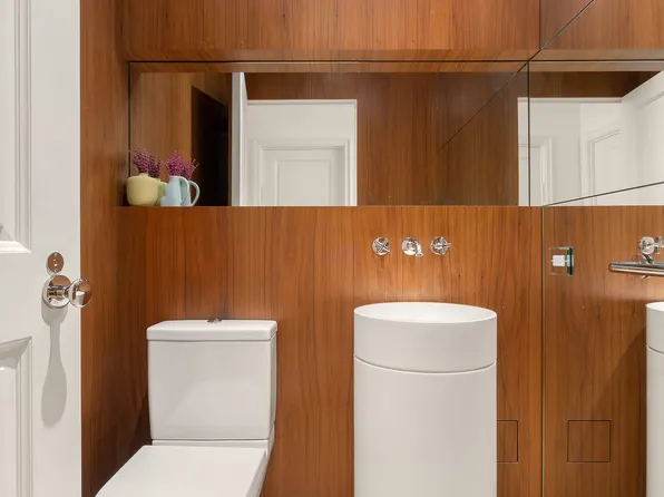 515 Park Avenue 6A image 12 of 12