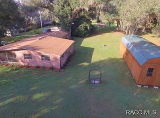 9273 S Great Oaks Dr, Floral City, FL 34436