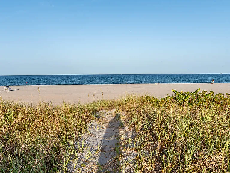 901 Bermuda Gardens Rd #2 — Photo 29