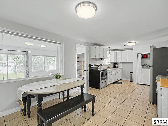5th image of 2231 Croft St